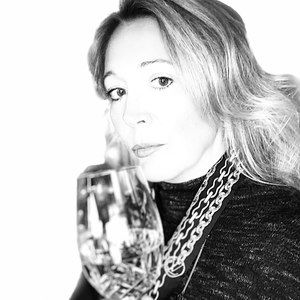 Meet your Posher, Nadia